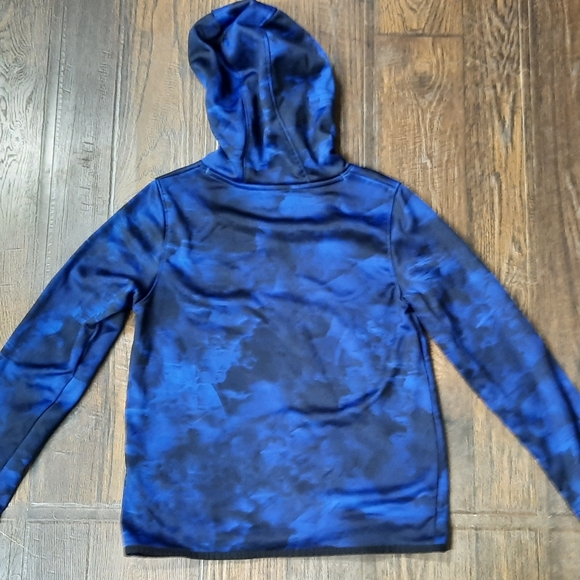 Blue Under Armour Loose ColdGear Boys sz YSM Sweatshirt w/hoodie - Picture 5 of 9